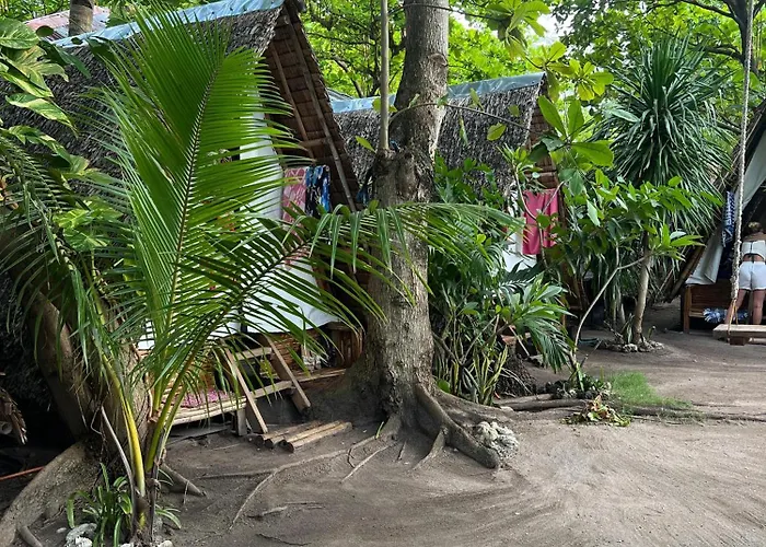 Georgia's Neverland Malapascua